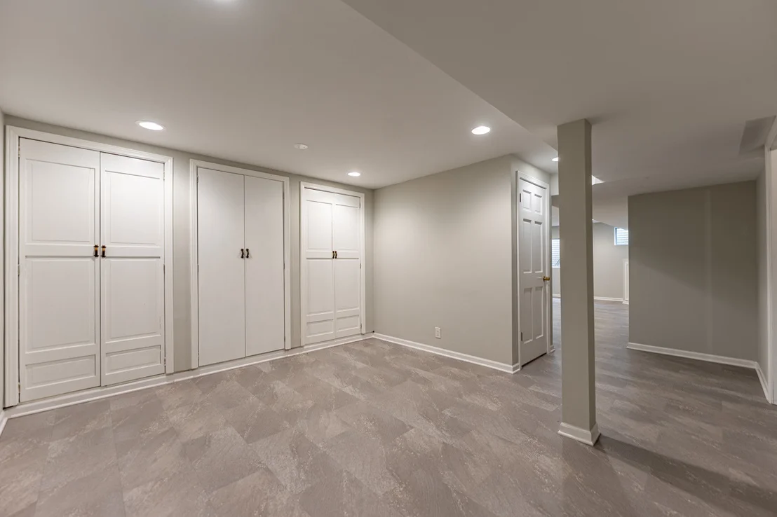 Photo of 1122 Creekside Drive