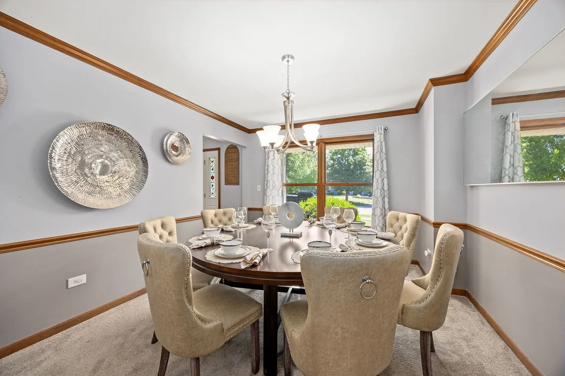 Photo of 452 Windsor Drive