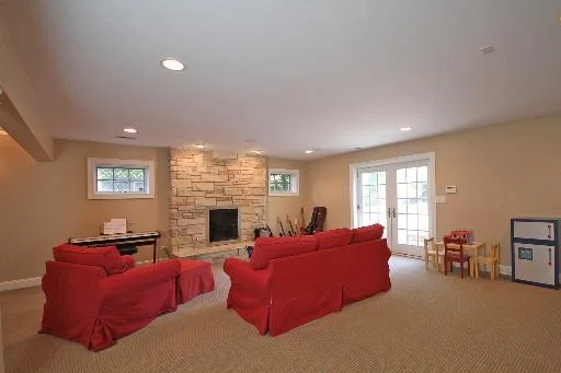 Photo of 648 Sunset Lane