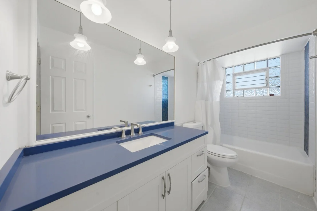 Photo of 7116 W 85th Place
