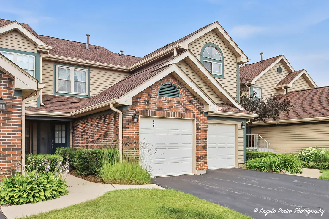 Photo of 949 Ridgefield Lane