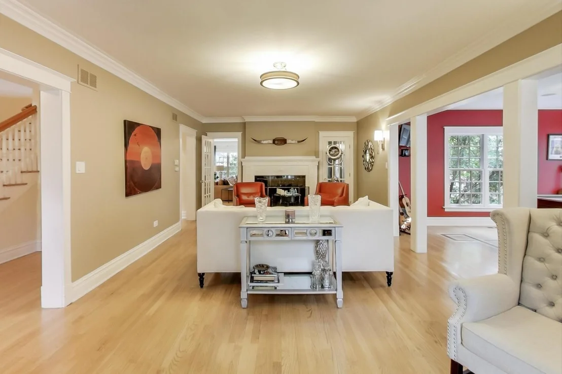Photo of 547 JACKSON Avenue
