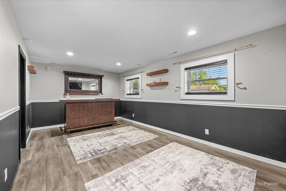 Photo of 2408 W Fairview Lane