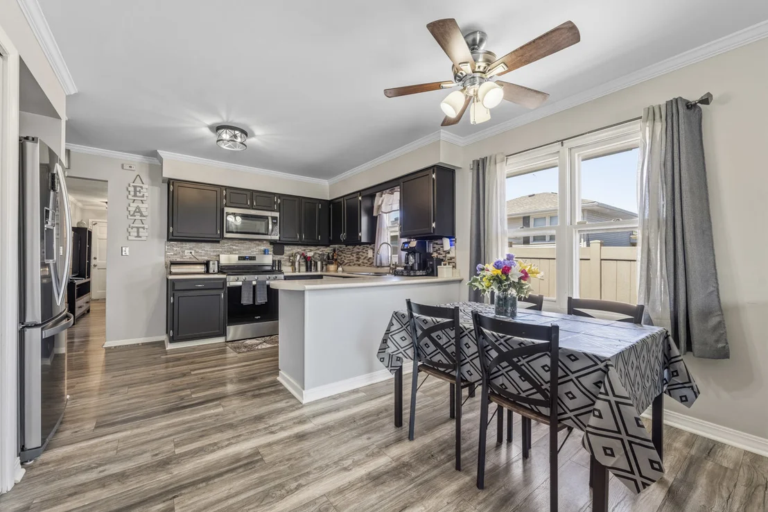 Photo of 1041 Fulton Drive