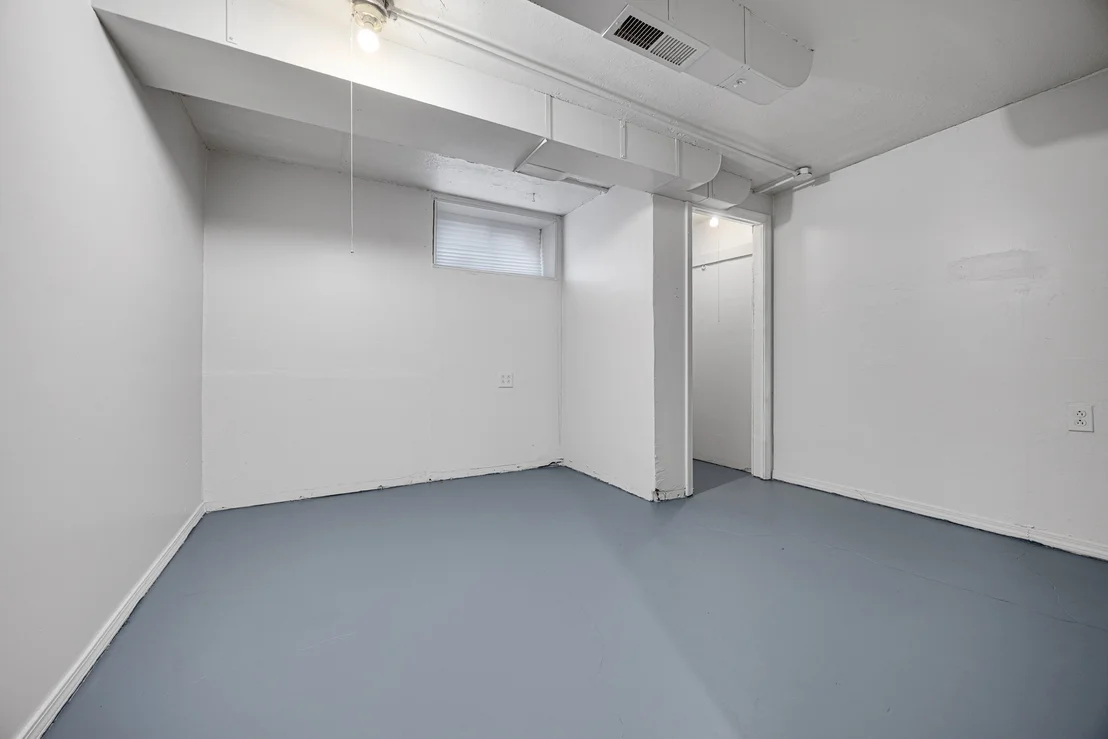Photo of 101 W 113th Place