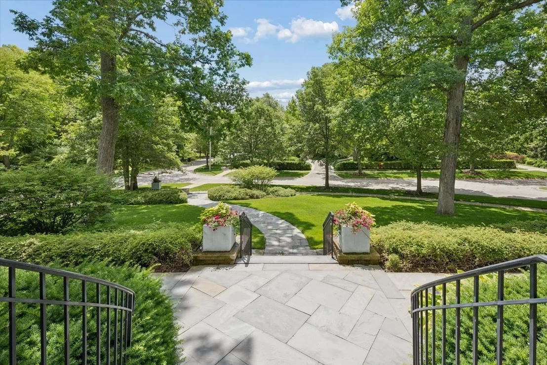 Photo of 395 Greenleaf Avenue
