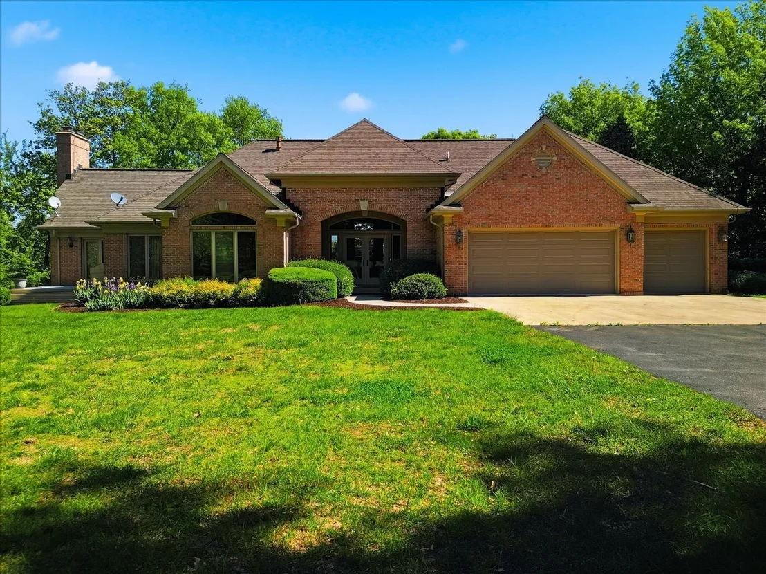 Photo of 17619 Grandview Drive