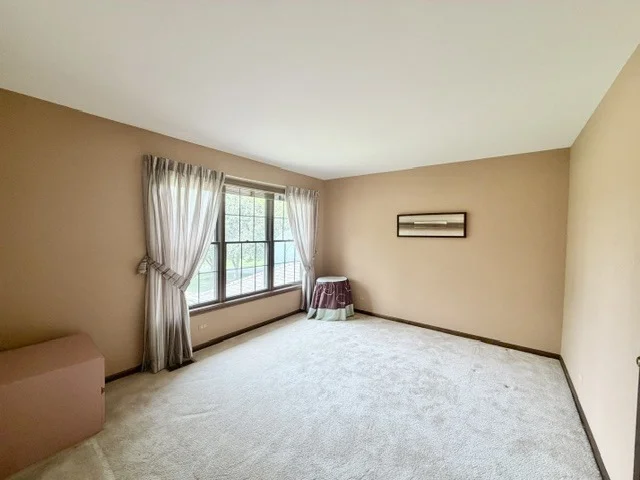 Photo of 11N071 Johnstown Road