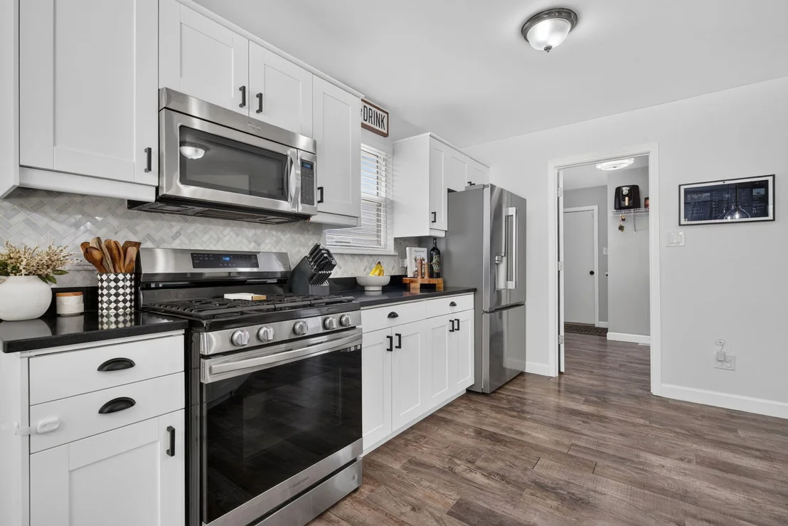 Photo of 4711 Blue Jay Lane