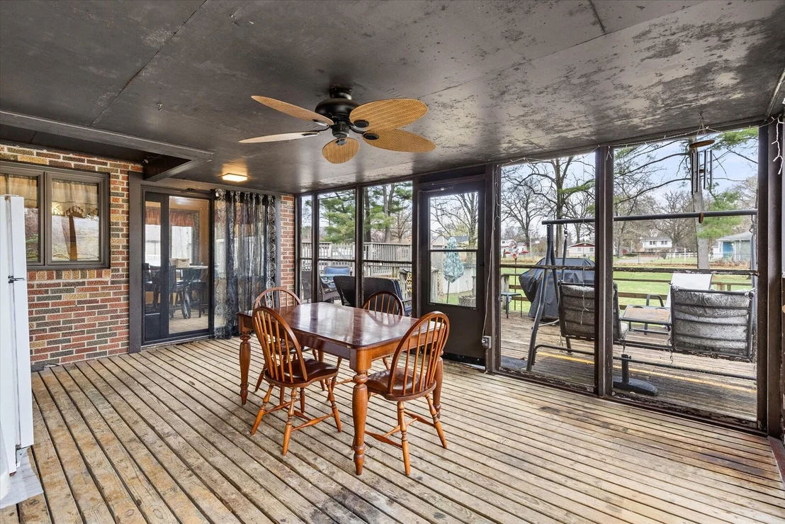 Photo of 1015 N Lowden Road