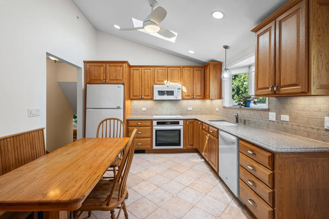 Photo of 1016 Longmeadow Drive