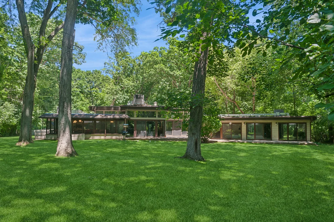 Photo of 3033 Blackthorn Road