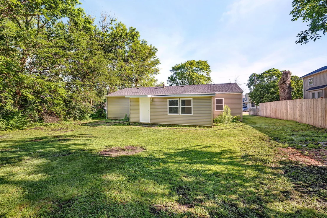 Photo of 403 W James Street