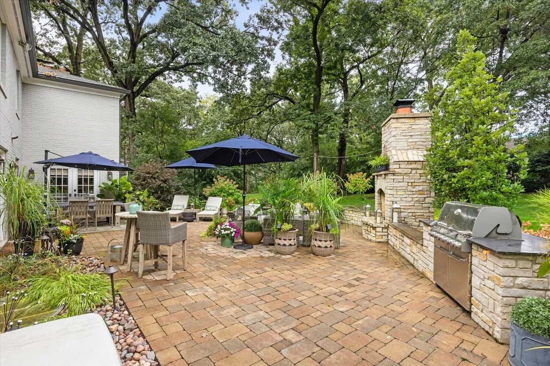 Photo of 6493 Apache Drive