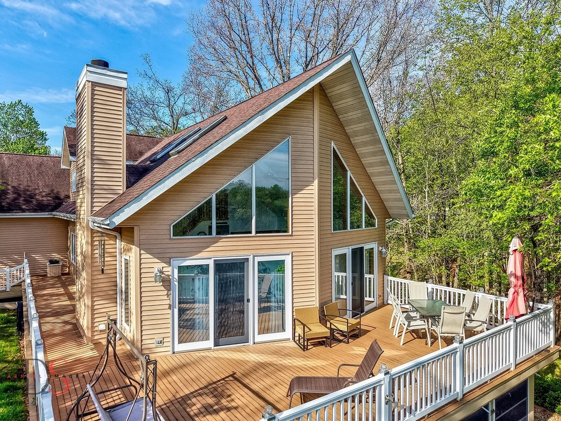 Photo of 1419 Shoreline Drive