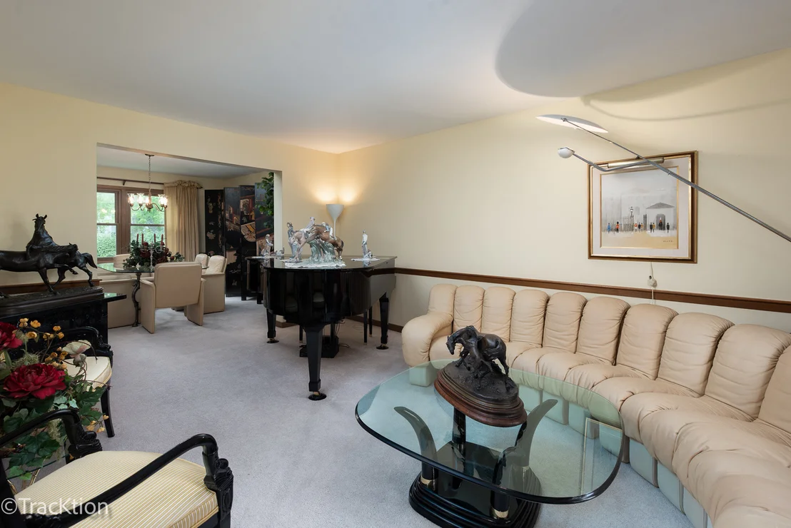 Photo of 1229 W Bauer Road