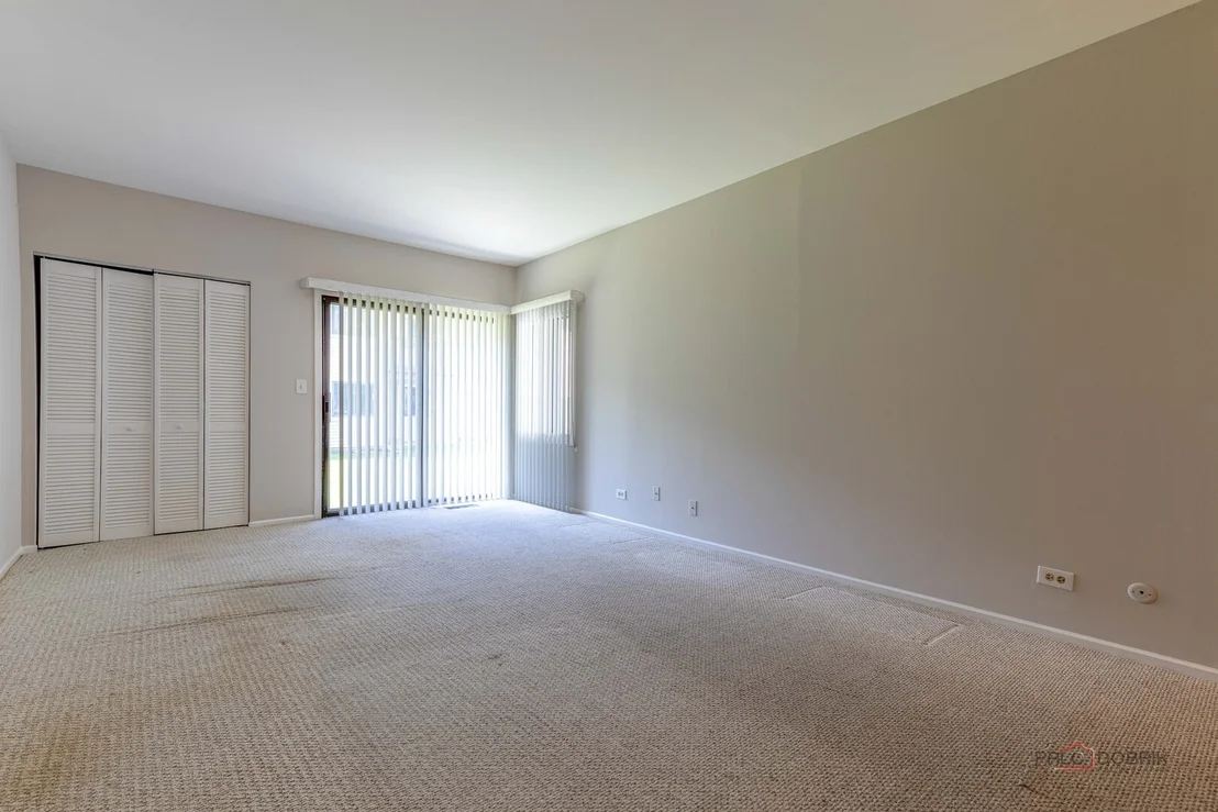 Photo of 1090 Pine Tree Circle N
