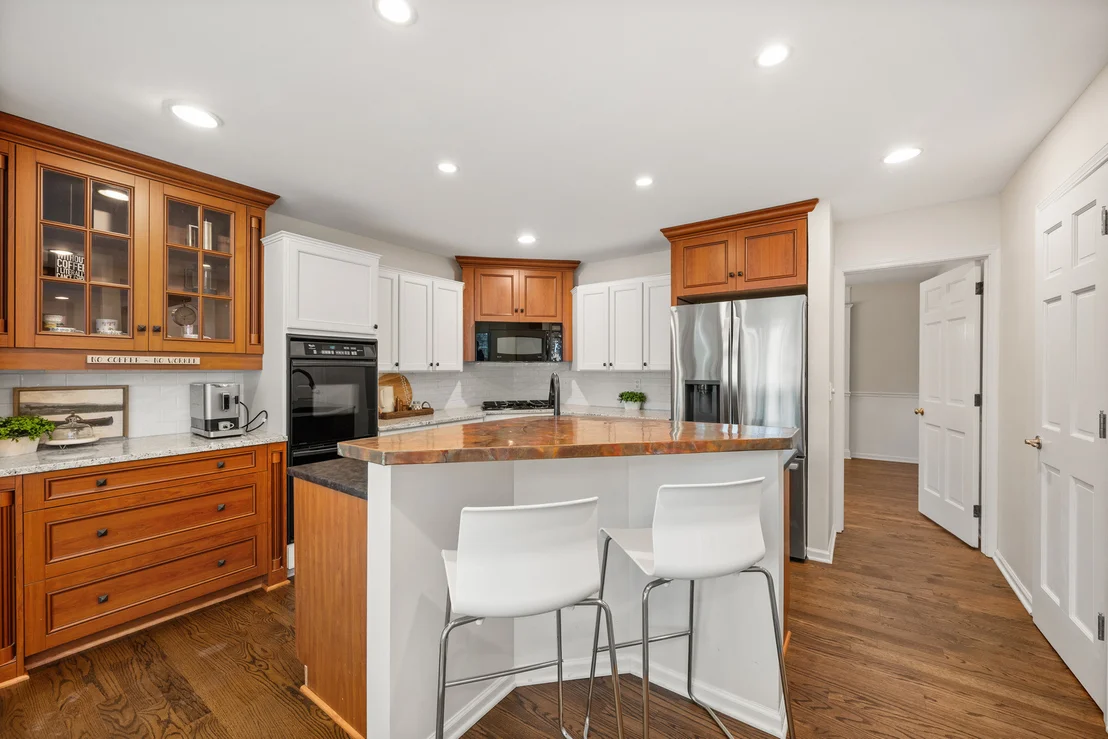 Photo of 301 Willow Lane
