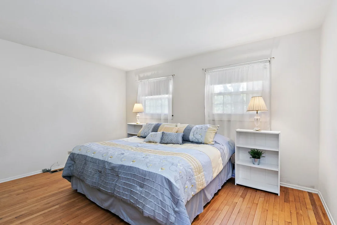 Photo of 1150 Glen Lane