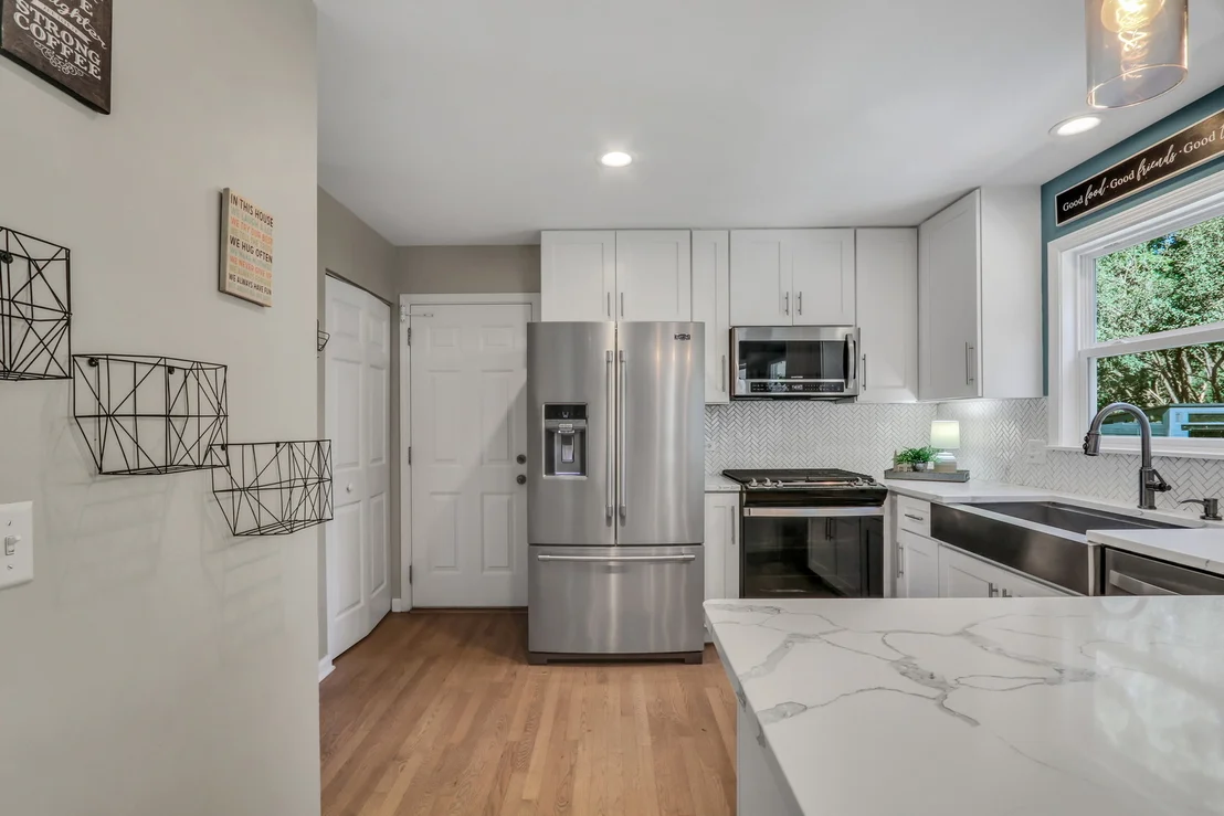 Photo of 6405 Plainview Road