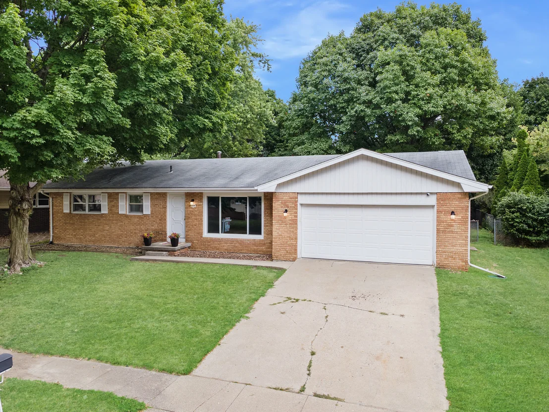 Photo of 210 Arlington Drive