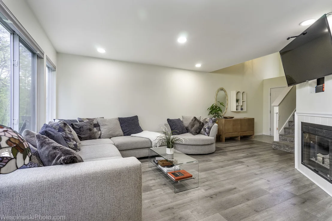 Photo of 207 Locksley Drive