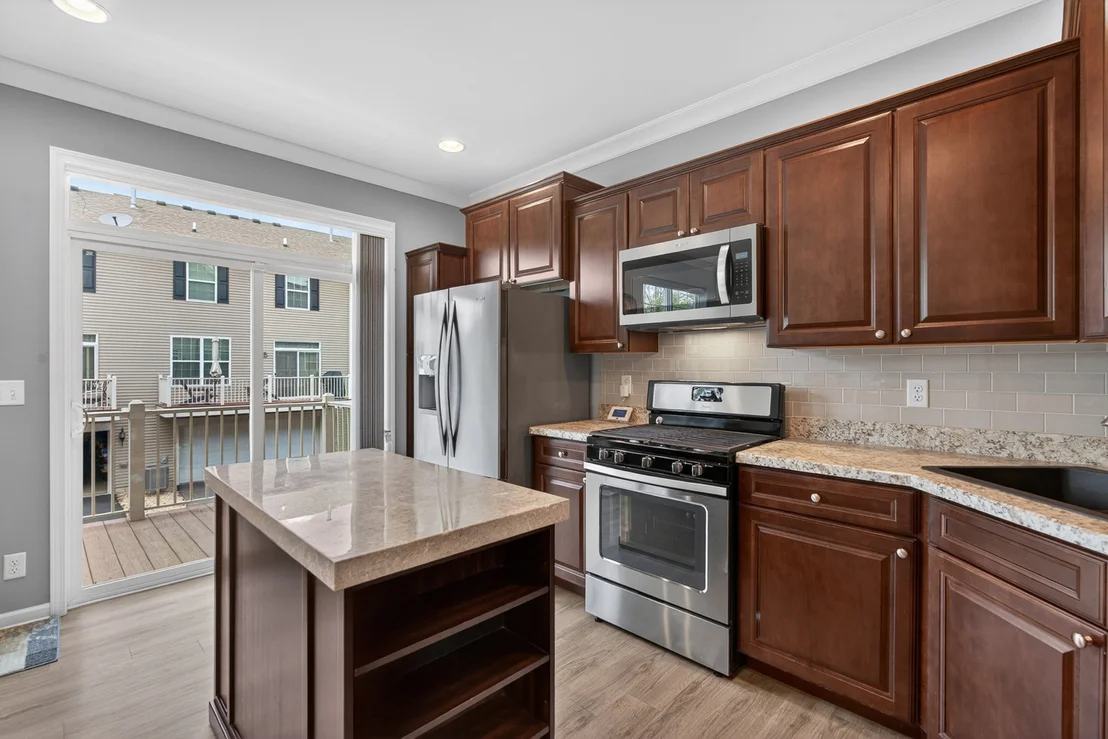 Photo of 1563 Deer Pointe Drive