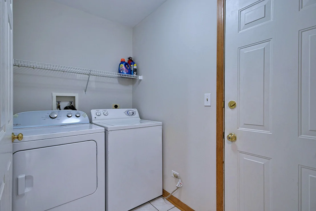 Photo of 148 Schiller Square