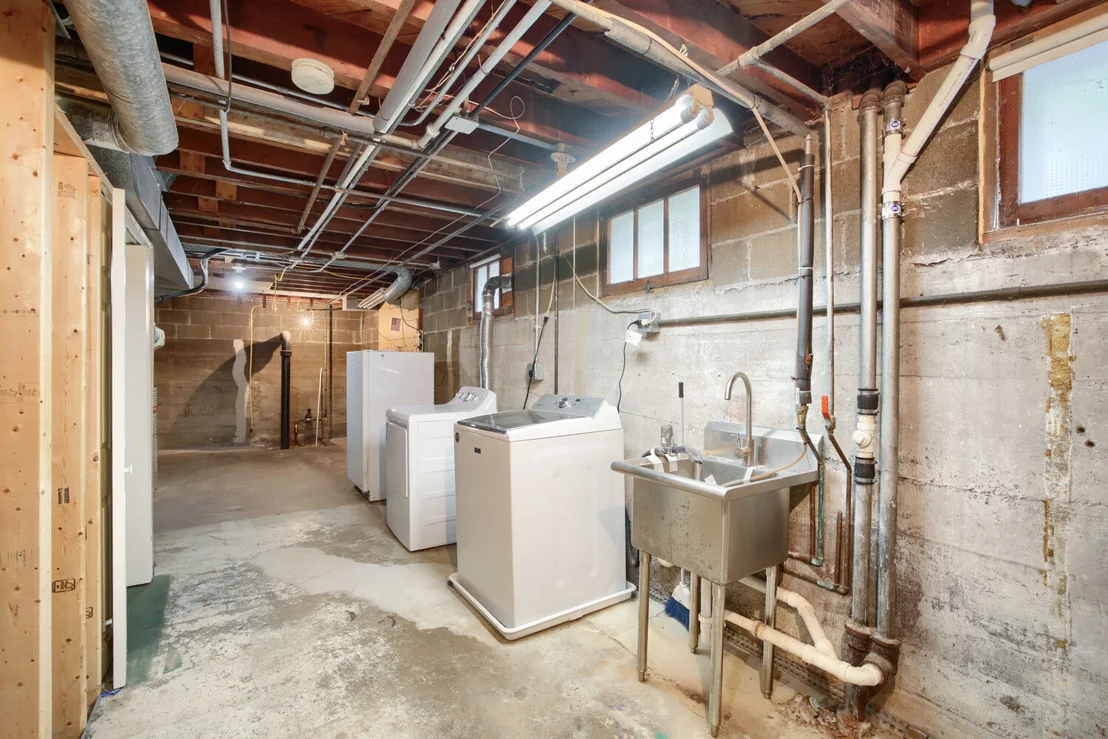 Photo of 345 Vincent Place