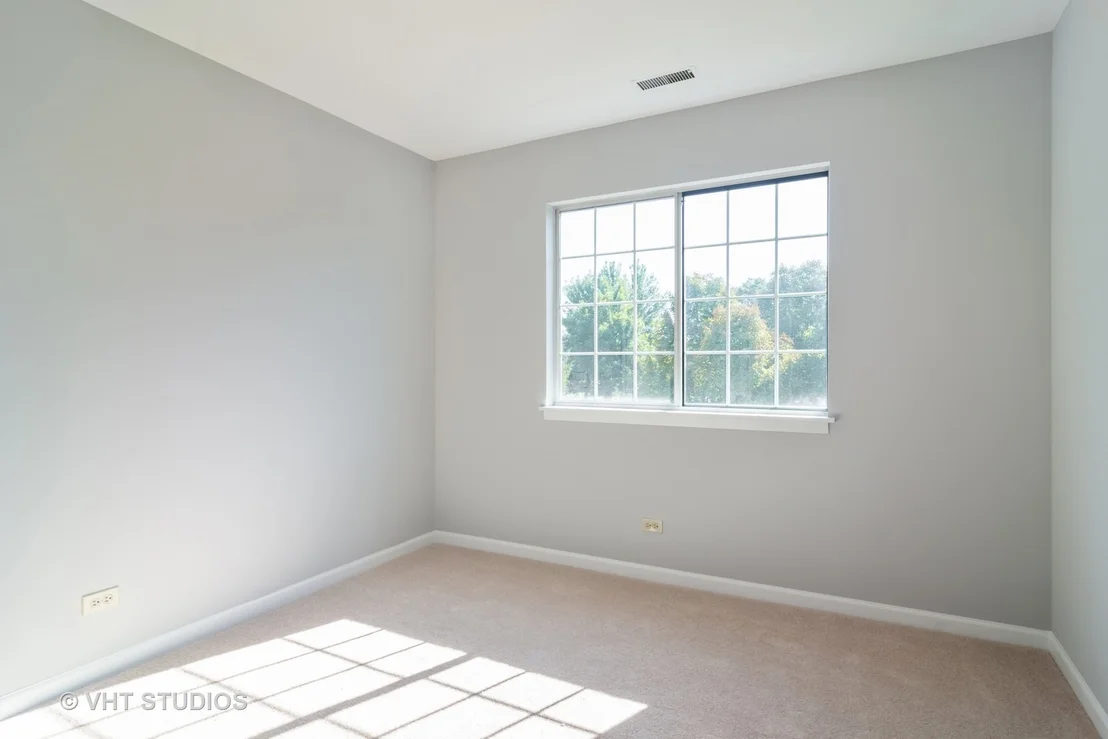 Photo of Unit 2004 at 2004 WINDEMERE Circle