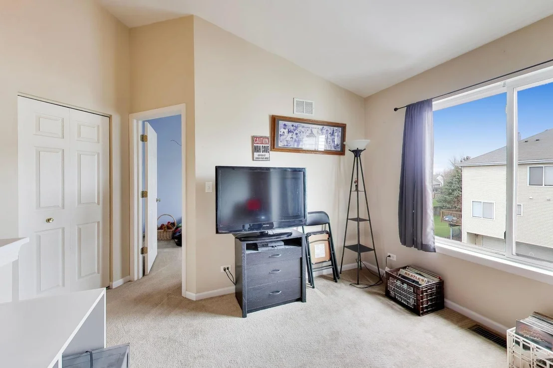 Photo of 1276 SHAMROCK Lane