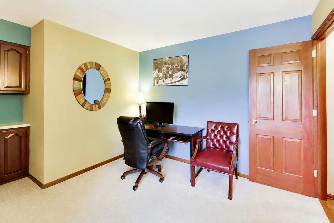 Photo of 1265 N Scarlet Drive