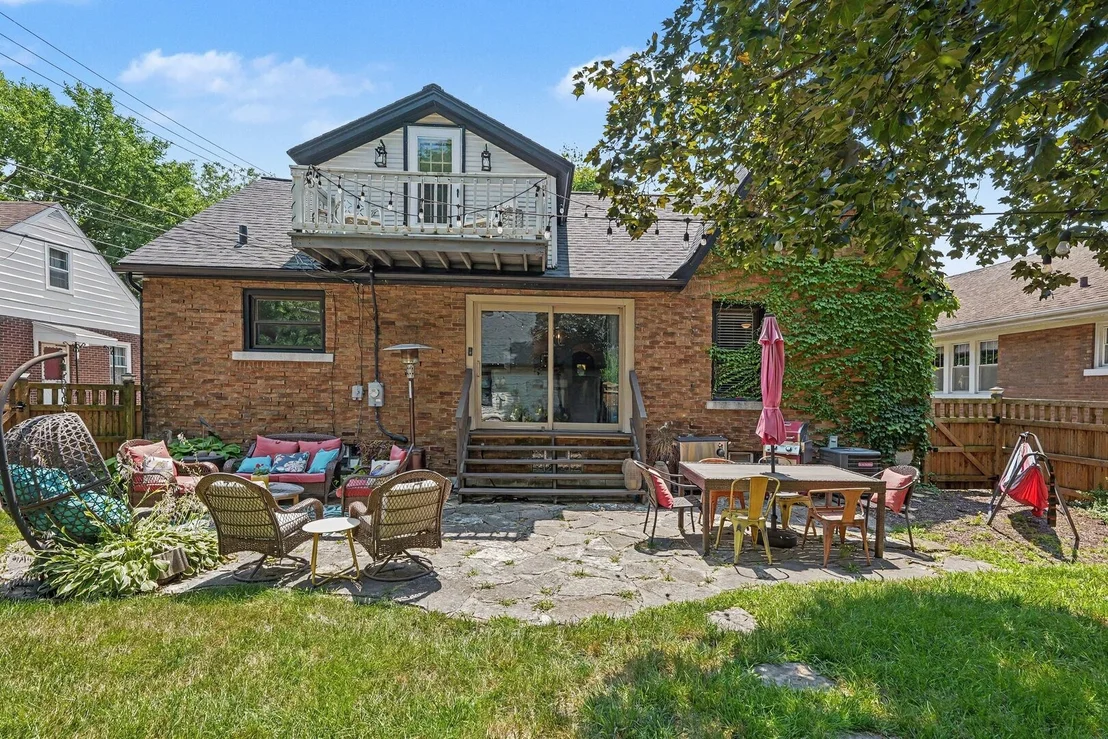 Photo of 1009 John Street