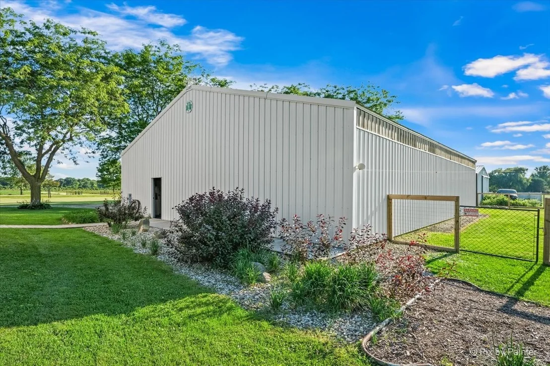 Photo of 49W972 Peterson Road