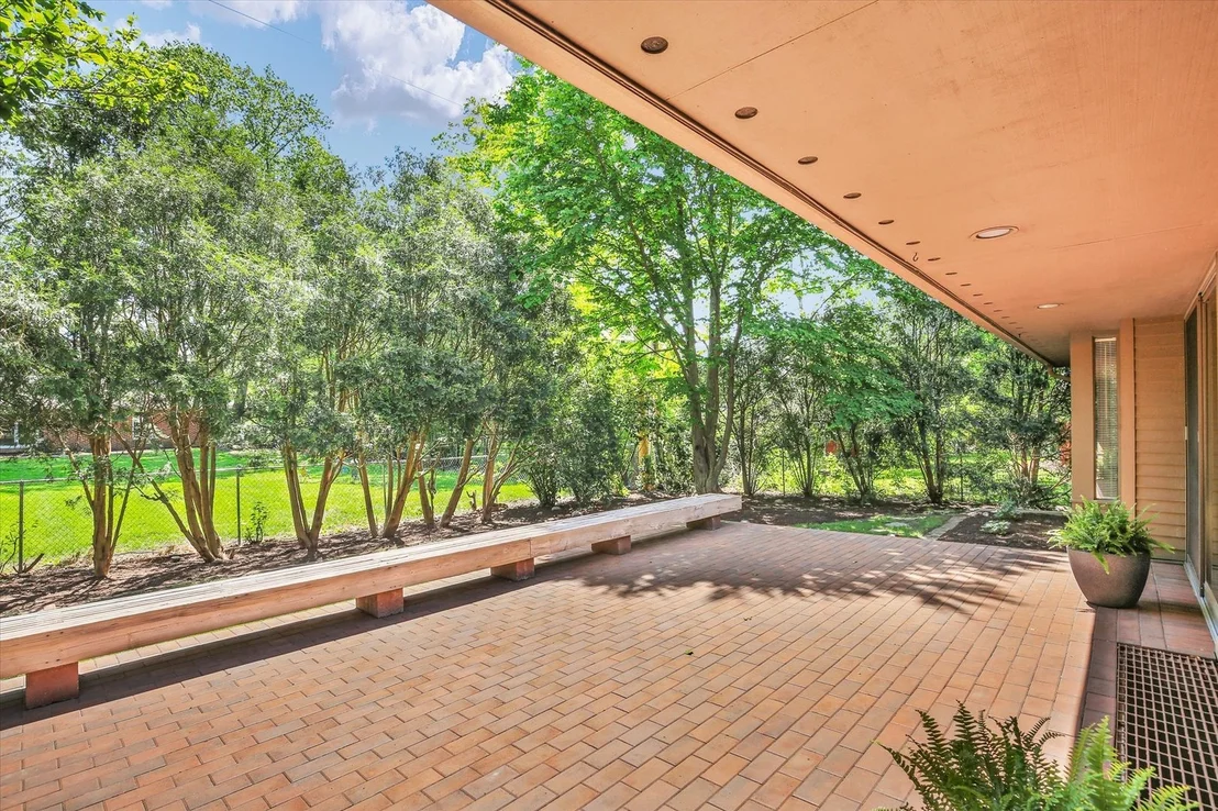 Photo of 10 Carriage Way