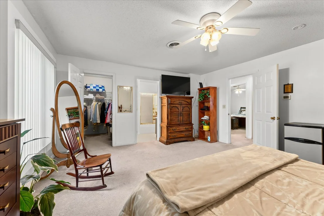 Photo of 1708 Oak Park Drive