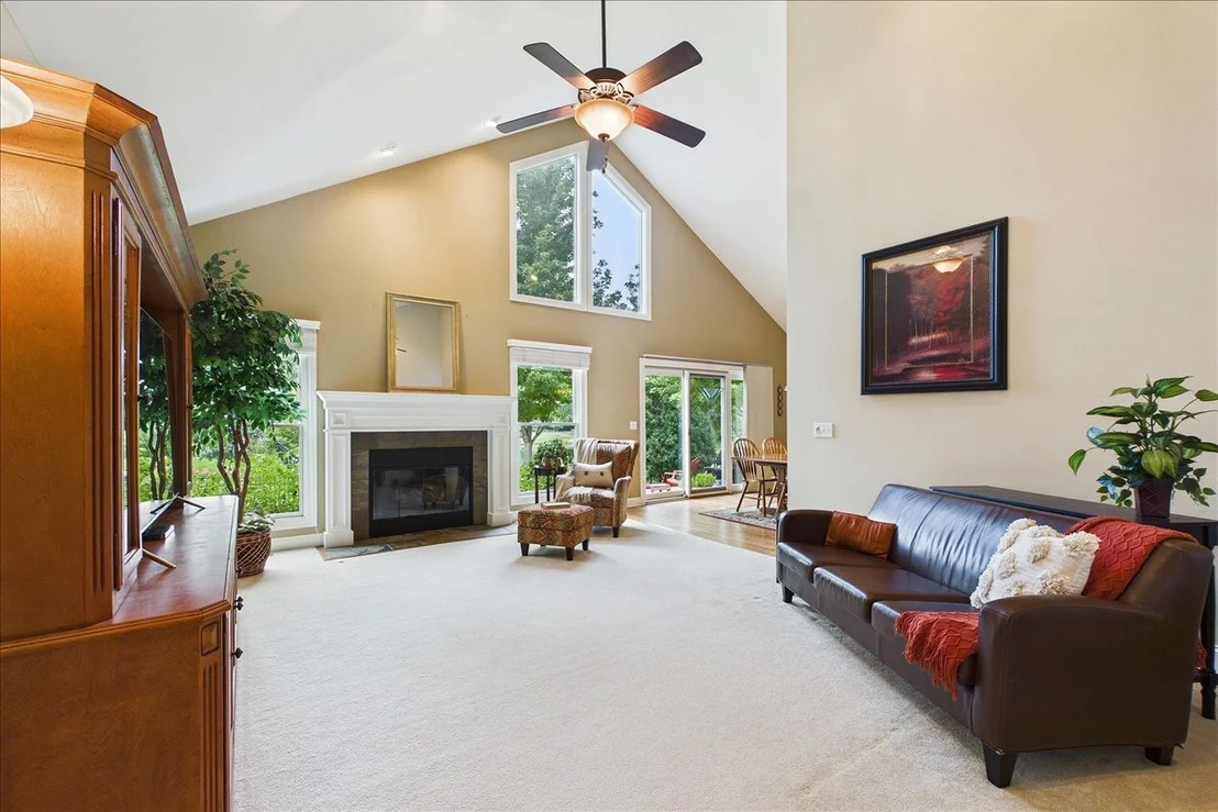 Photo of 24913 Thornberry Drive