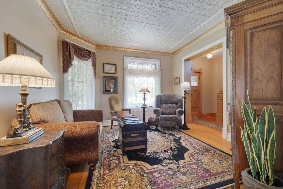 Photo of 325 N State Street