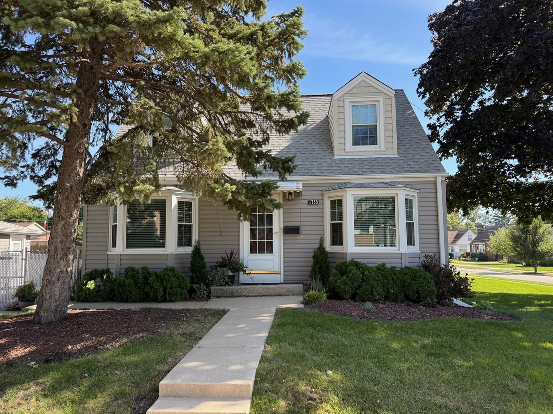 Photo of 1759 Coolidge Avenue