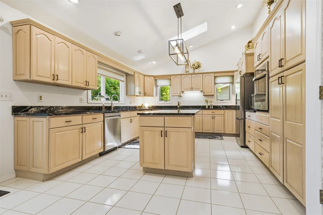 Photo of 501 Augustine Way