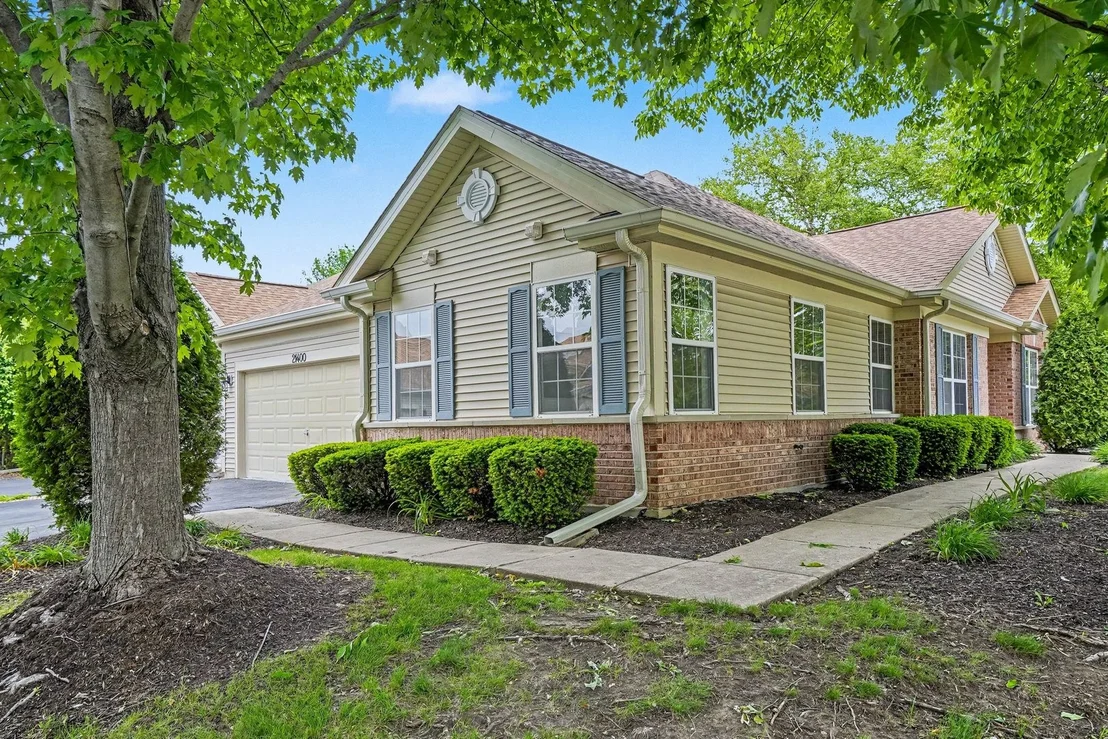 Photo of 21400 W Juniper Lane