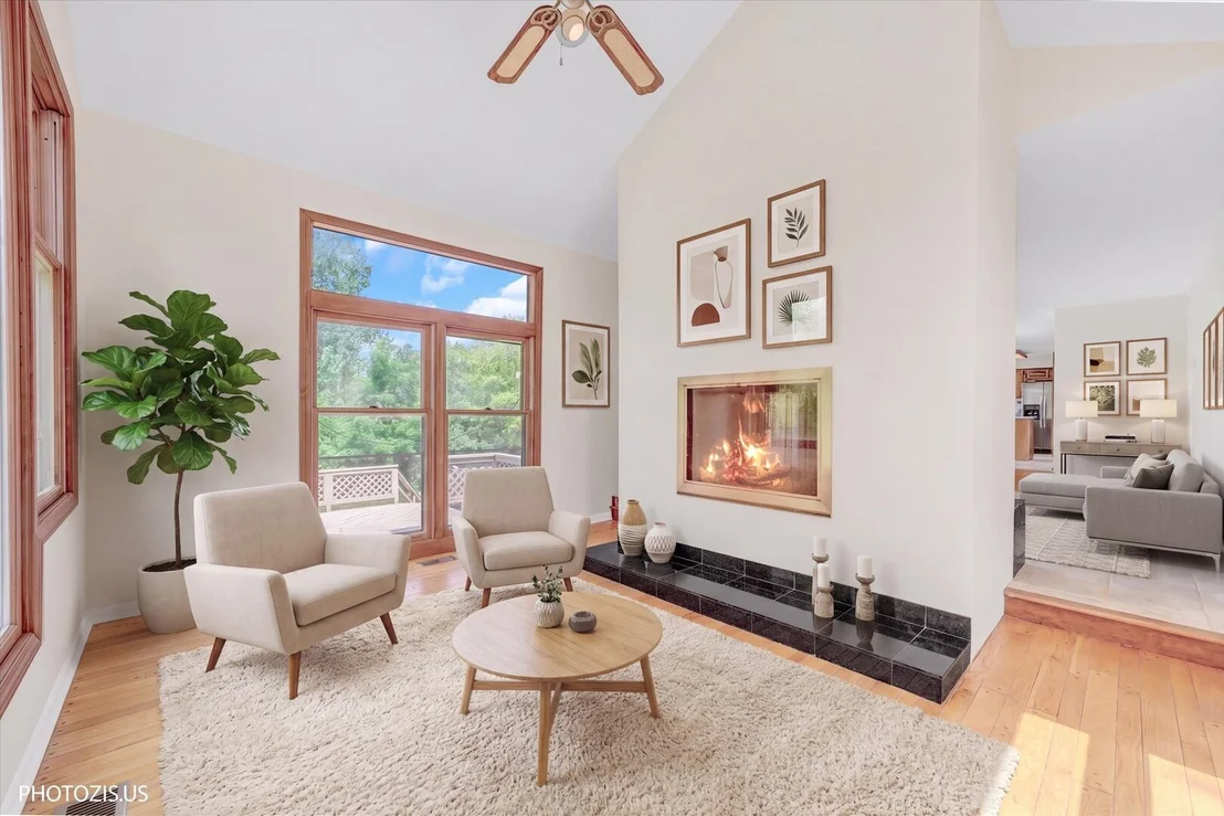 Photo of 970 Ponderosa Lane