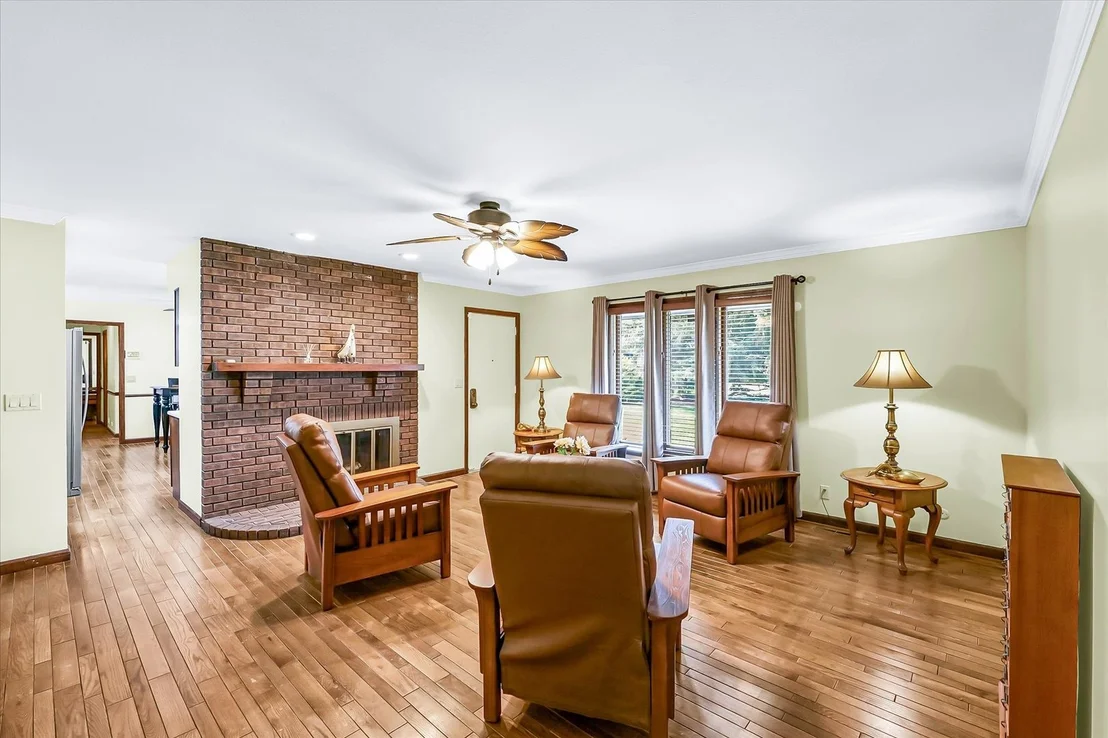 Photo of 4111 Farhills Drive