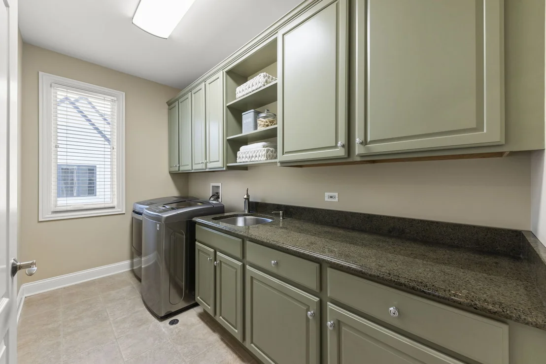 Photo of 1046 Sylvan Circle