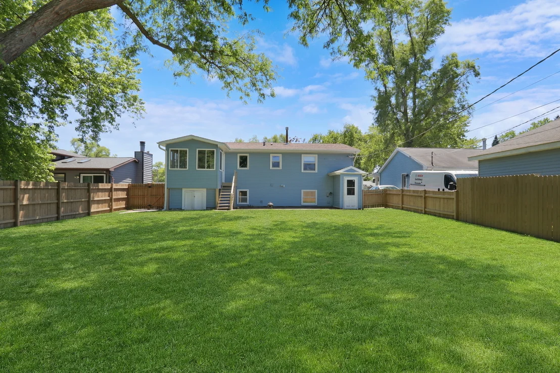 Photo of 471 Linden Lane