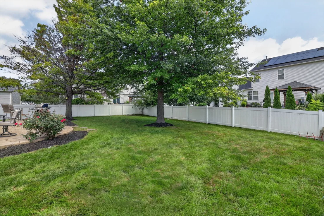 Photo of 722 Metropolitan Avenue