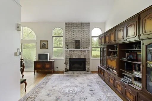Photo of 951 Ridgefield Lane