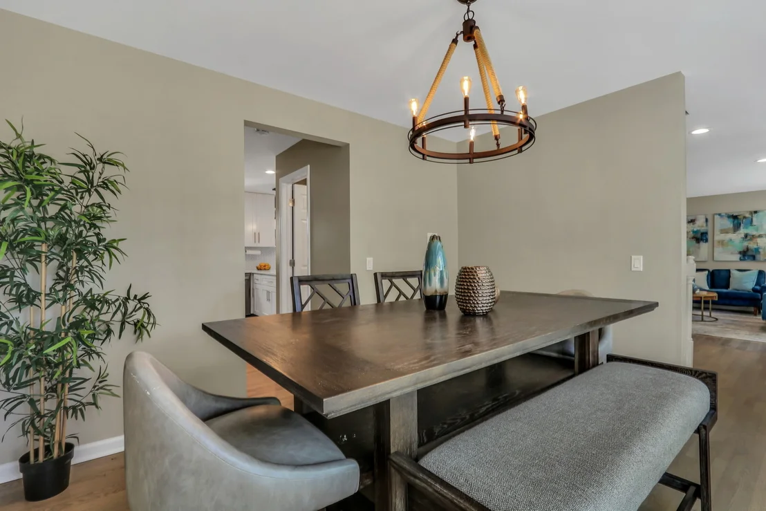 Photo of 6405 Plainview Road