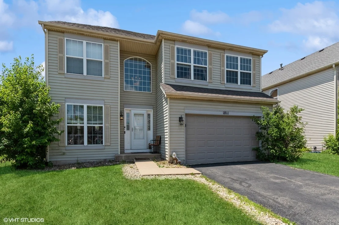 Photo of 1811 Prairie Ridge Drive