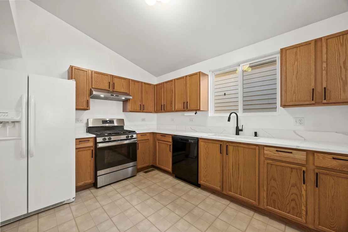Photo of 674 Four Seasons Boulevard